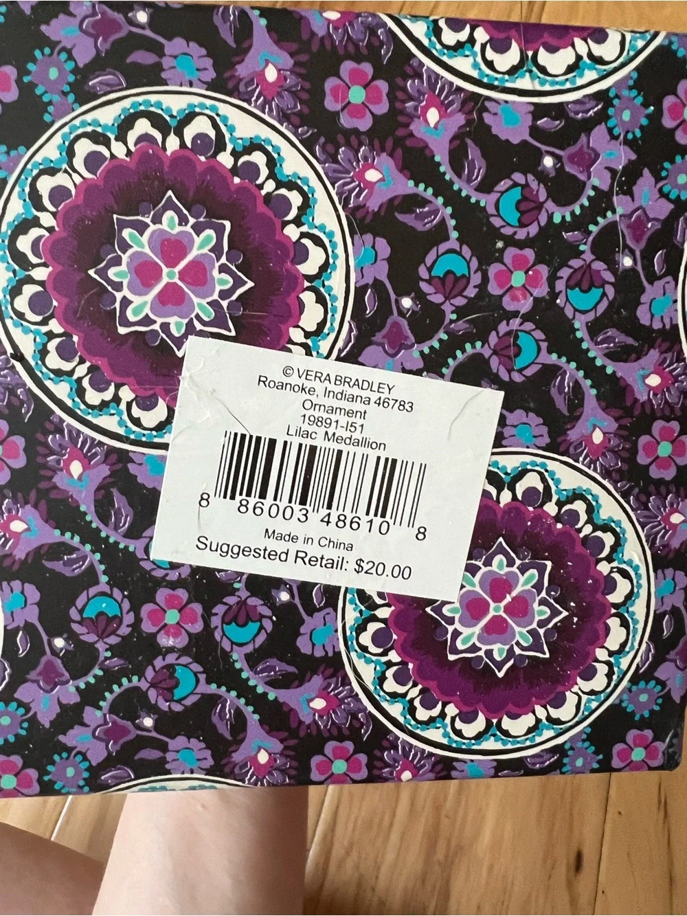 Vera Bradley round vera